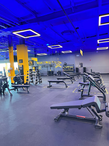 gym en Acuña